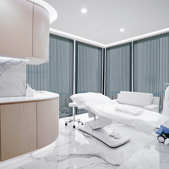 LL 2023 Commercial Vertical Guardian Indigo Dentist
