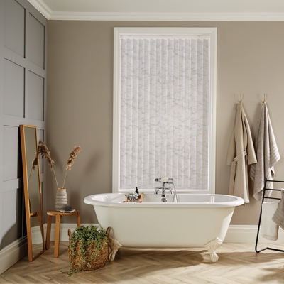 Ll 2022 Vertical Marble Silver Bath 2 (1)